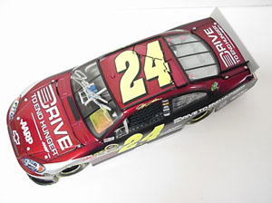 Jeff Gordon #24 1/24th 2011 Lionel AARP Drive for Hunger AUTOGRAPHED