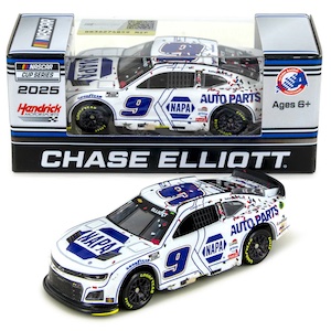 Chase Elliott  #9 1/64th 2025 Lionel NAPA Cookout Clash Win Camaro