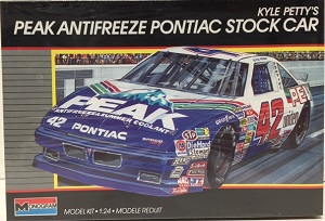 Kyle Petty #421989 Peak Antifreeze Pontiac /24th plastic model kit