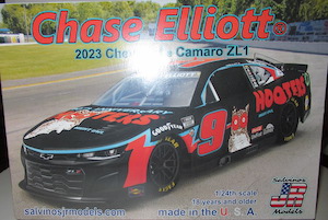 Chase Elliott #9 2023 Hooters Chevrolet Camaro ZL1 Salvino Model Car Kit