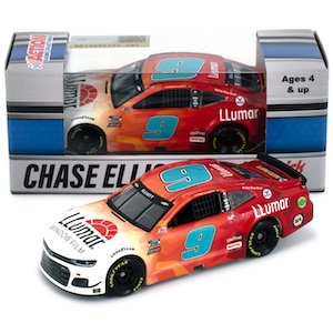 Chase Elliott  #9 1/64th 2021 Lionel Llumar Camaro